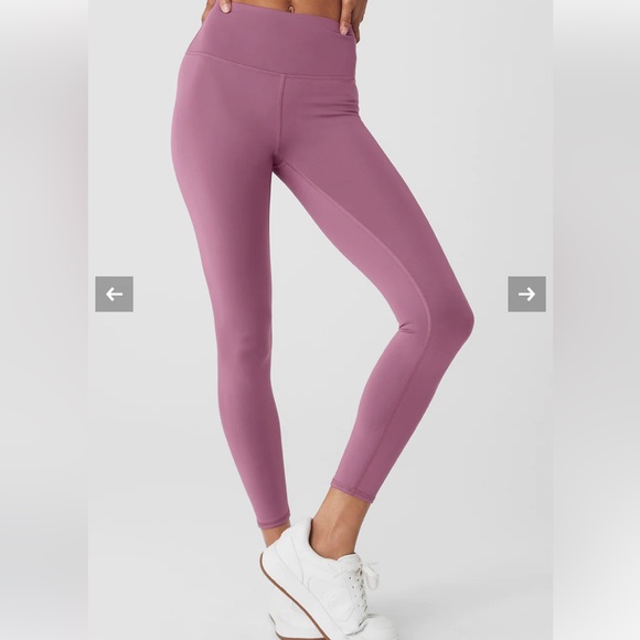 Alo Yoga 7/8 Airlift Leggings Soft Mulberry Size Medium NWOT - Picture 1 of 6